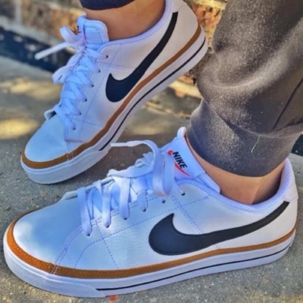Nike court legacy